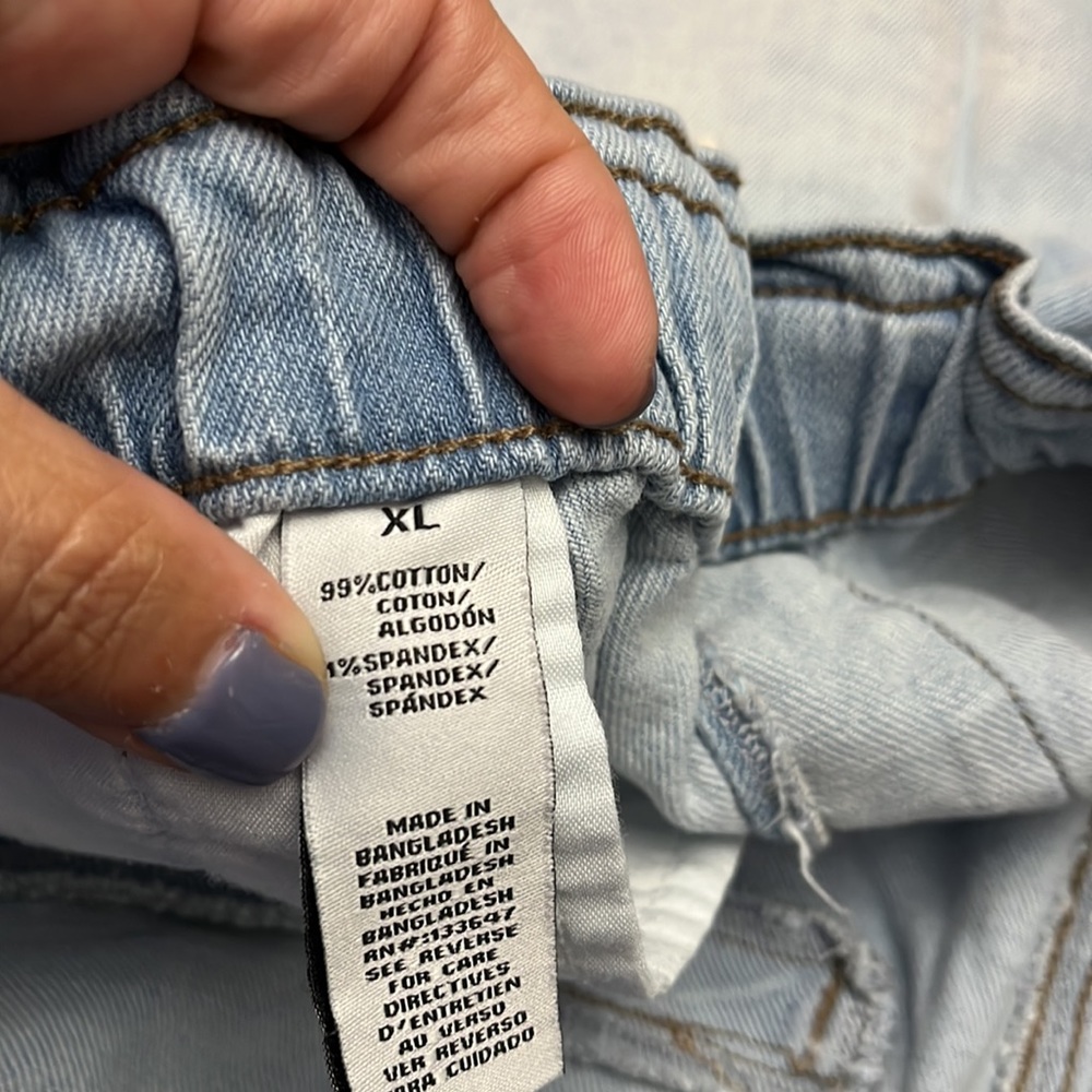 Lot of Women’s Shorts - Picture 9 of 10